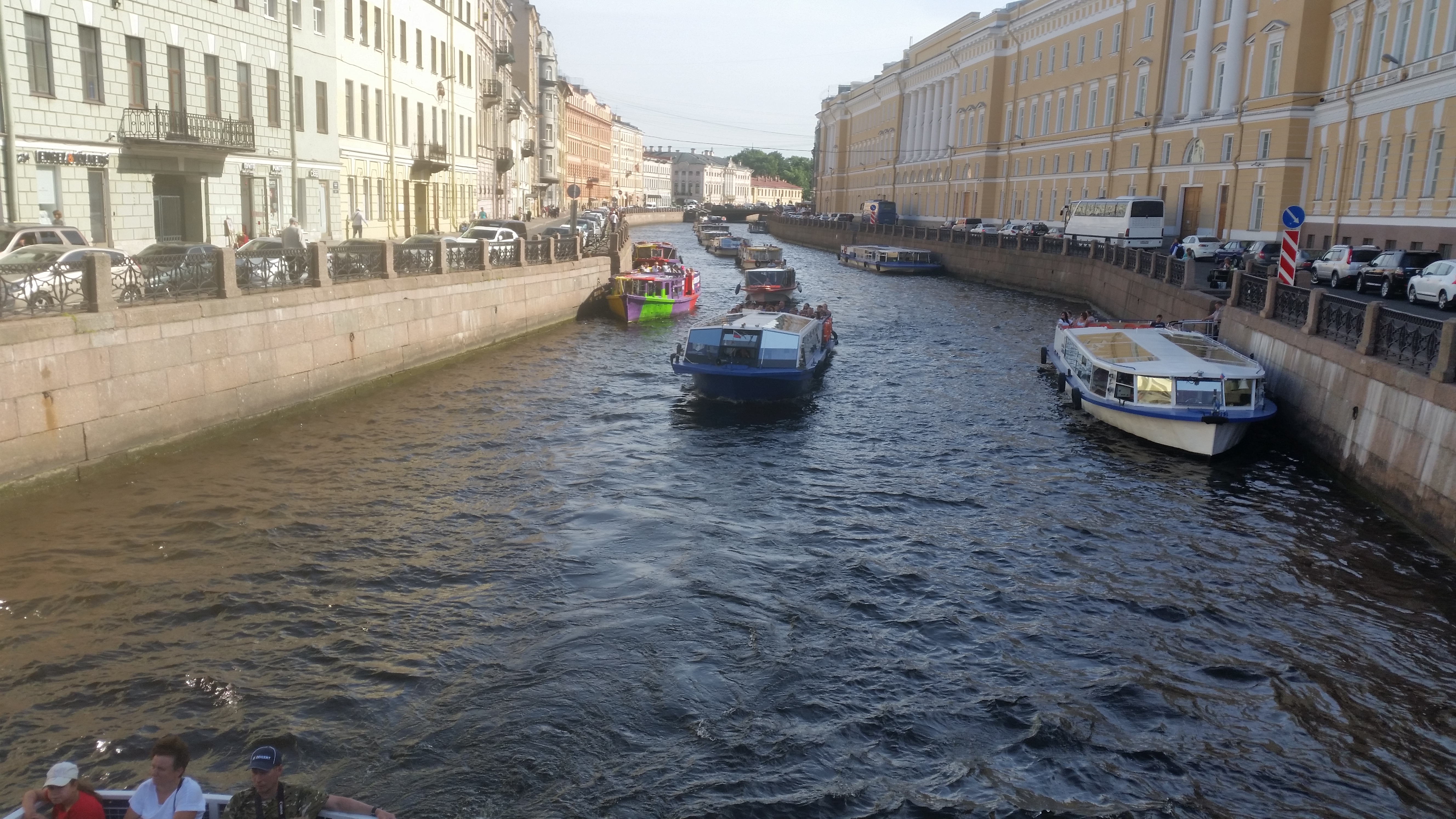 St. Petersburg Touristenboote